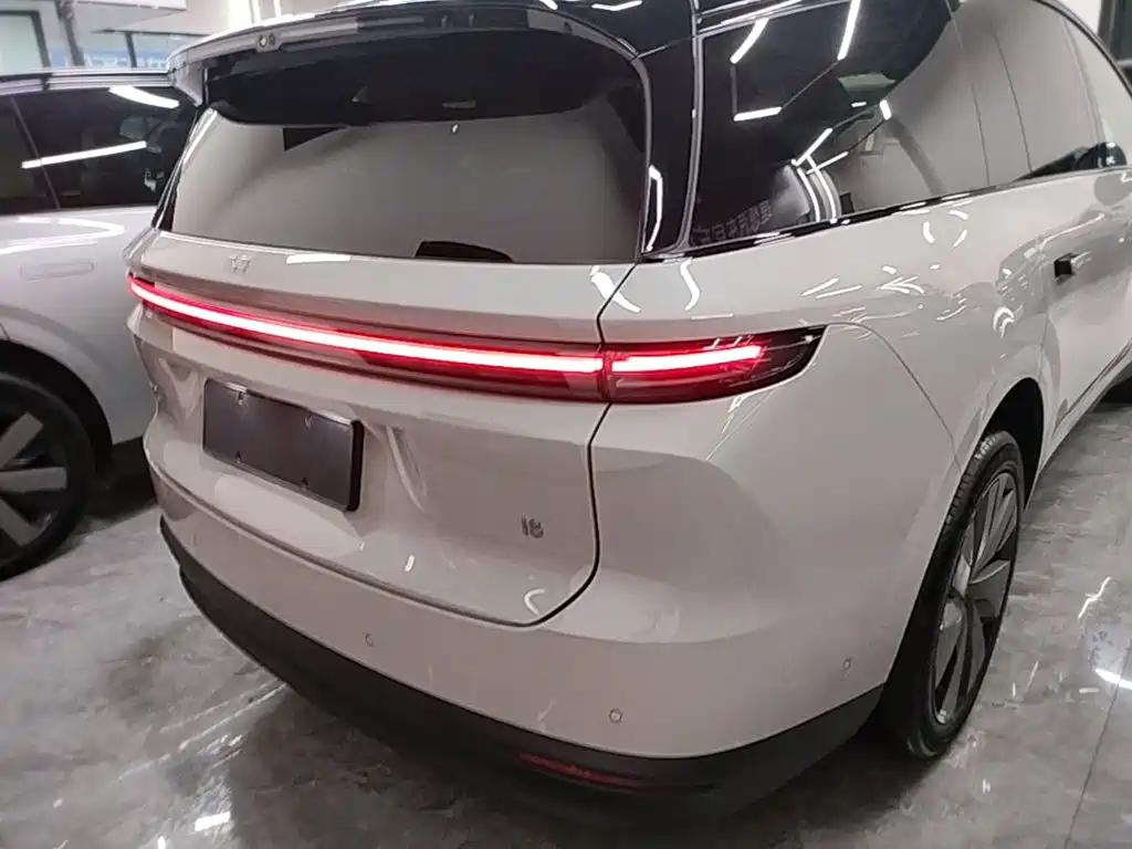 Li Auto i8 2025 Standard