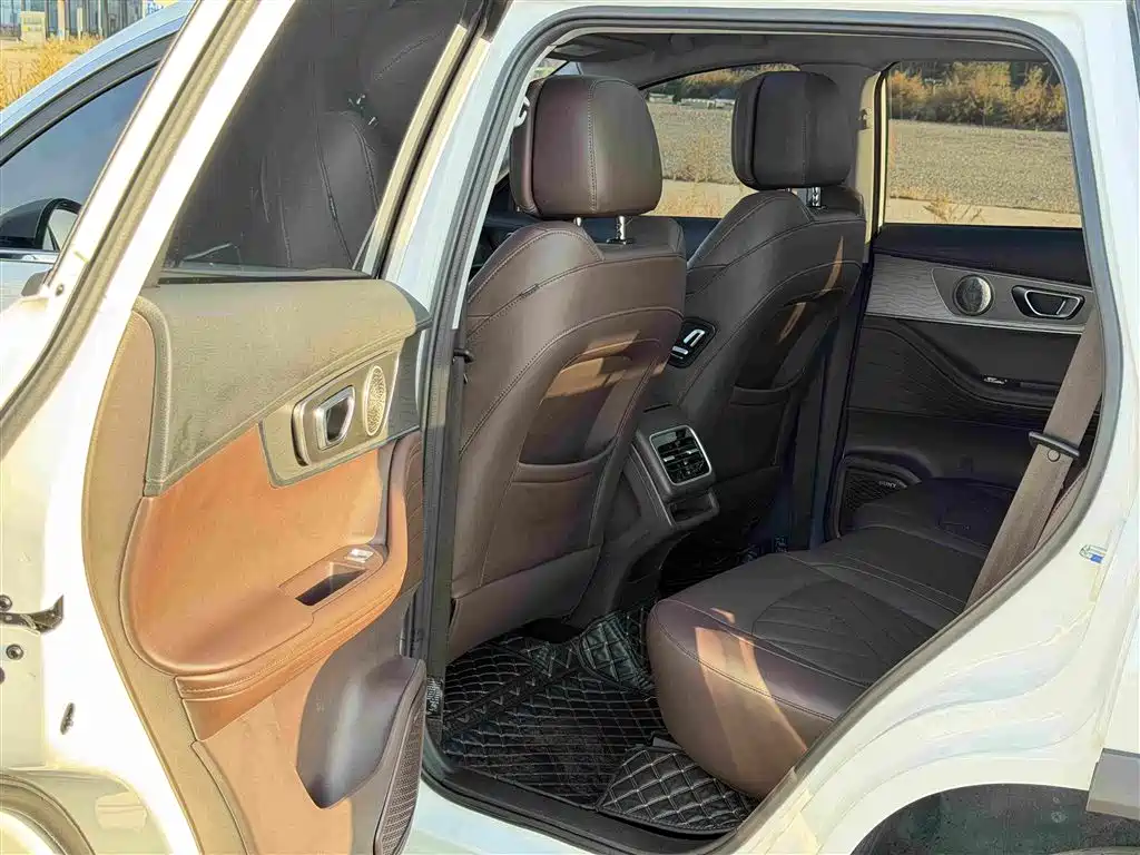 Chery Tiggo 8 PRO — миниатюра 8