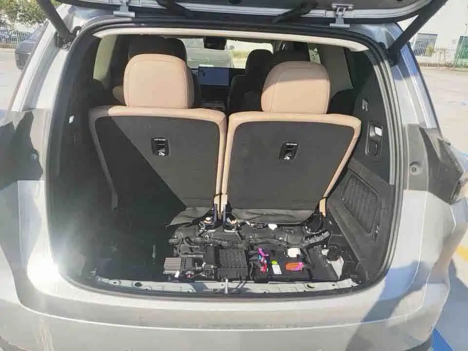 Li Auto Li i8 — миниатюра 10
