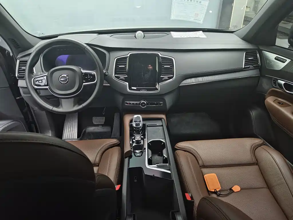Volvo XC90 — миниатюра 4