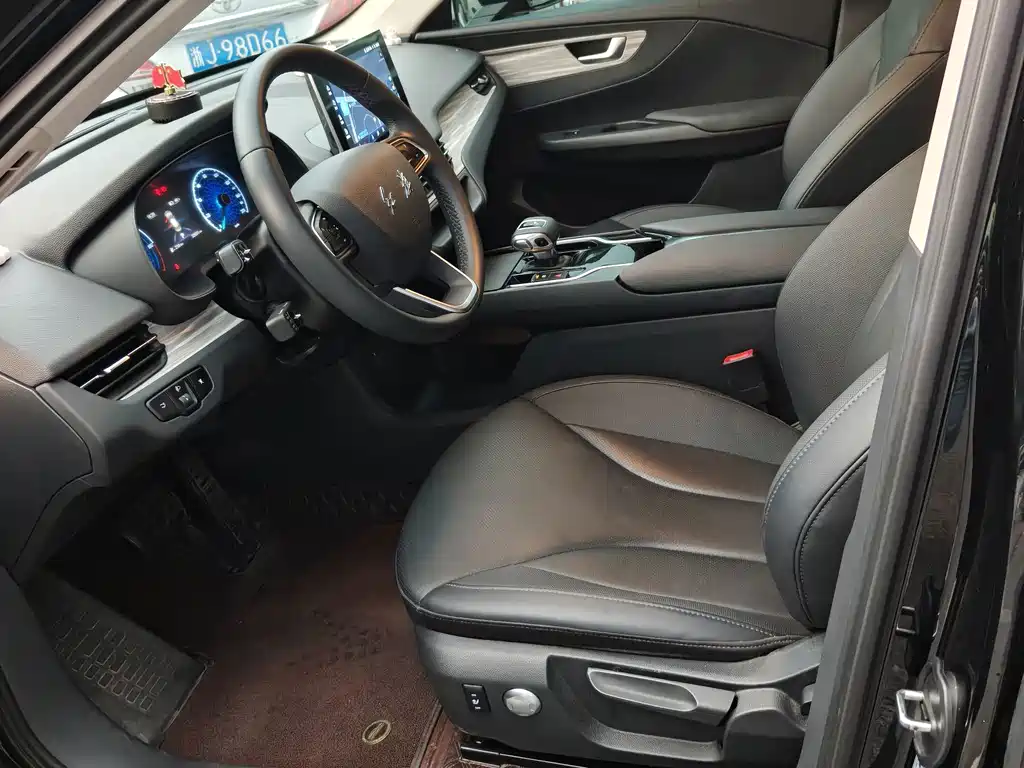 Hongqi Hongqi E-QM5 — миниатюра 12
