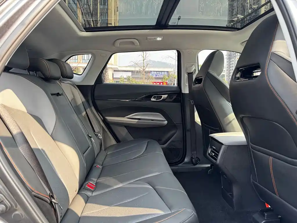 CHANGAN CHANGAN AUCHAN Z6