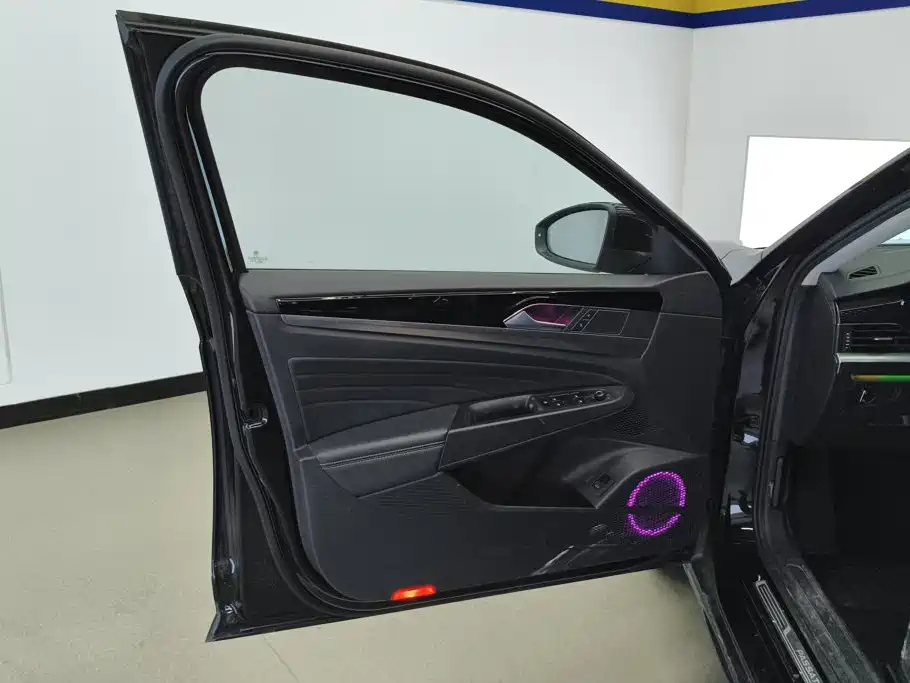 Volkswagen Passat — миниатюра 7