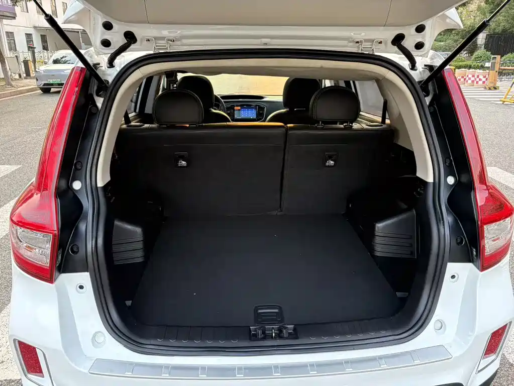 Geely Vision X6 — миниатюра 16