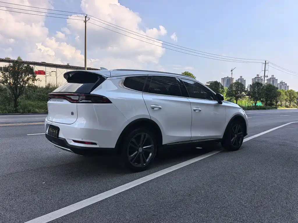 BYD Tang — миниатюра 5