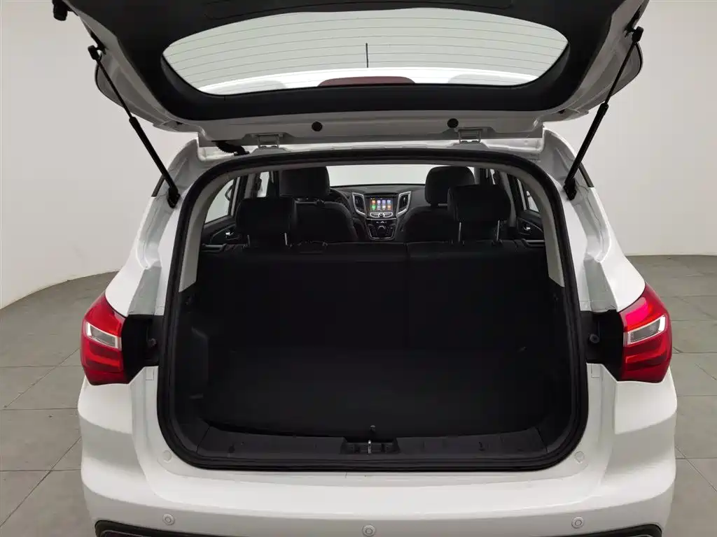 CHANGAN CHANGAN AUCHAN COSAI 5