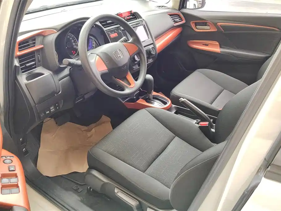Honda Fit 2016 1.5L LXS CVT Comfort