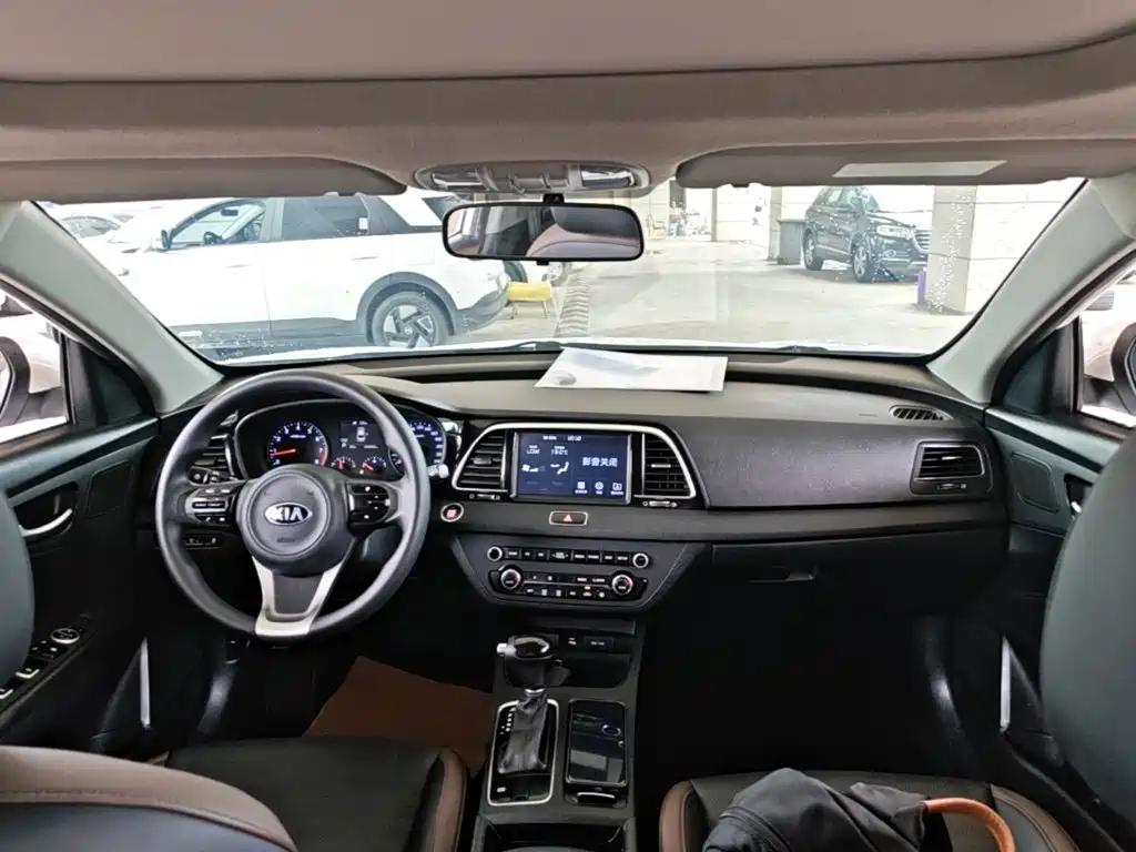 Kia K4 — миниатюра 10