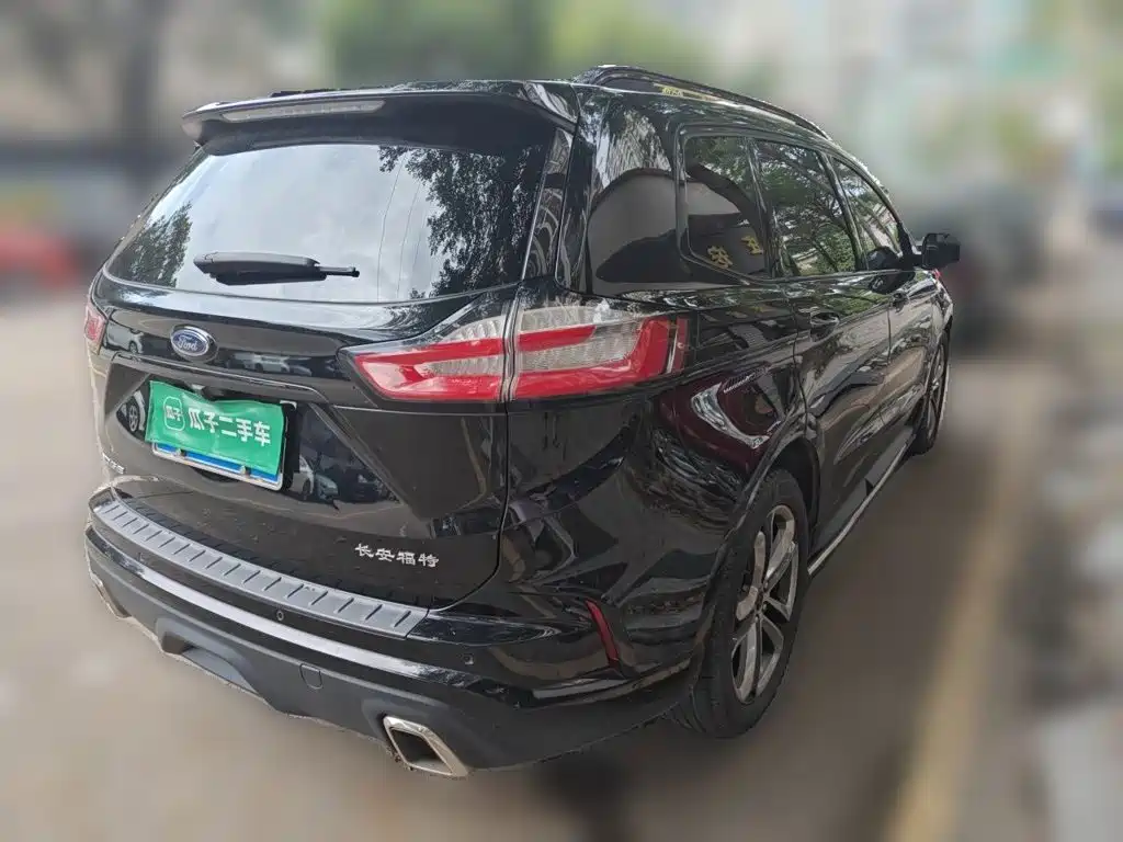 Ford Edge — миниатюра 4