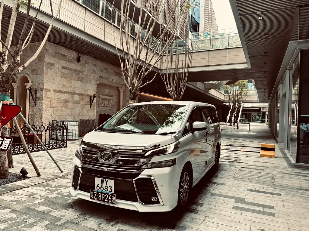Toyota Vellfire 2017 3.5L AT