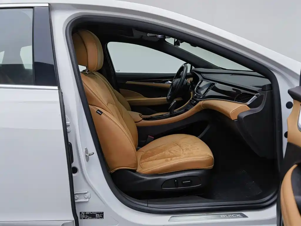 Buick LaCrosse — миниатюра 23