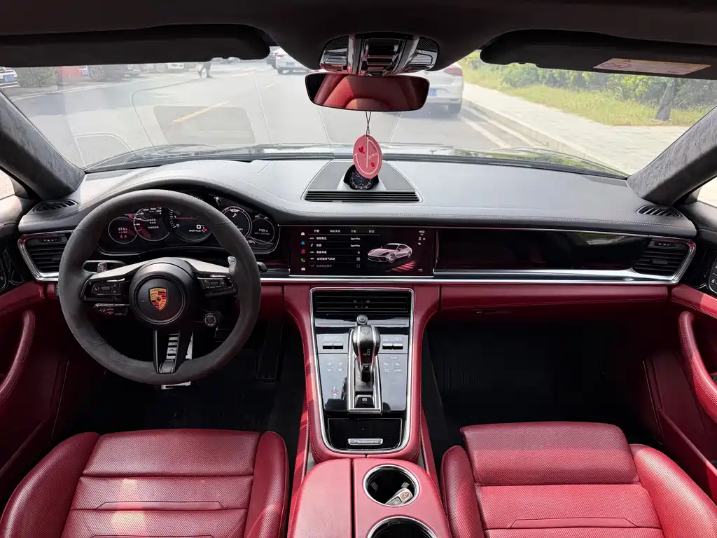 Porsche Panamera — миниатюра 5