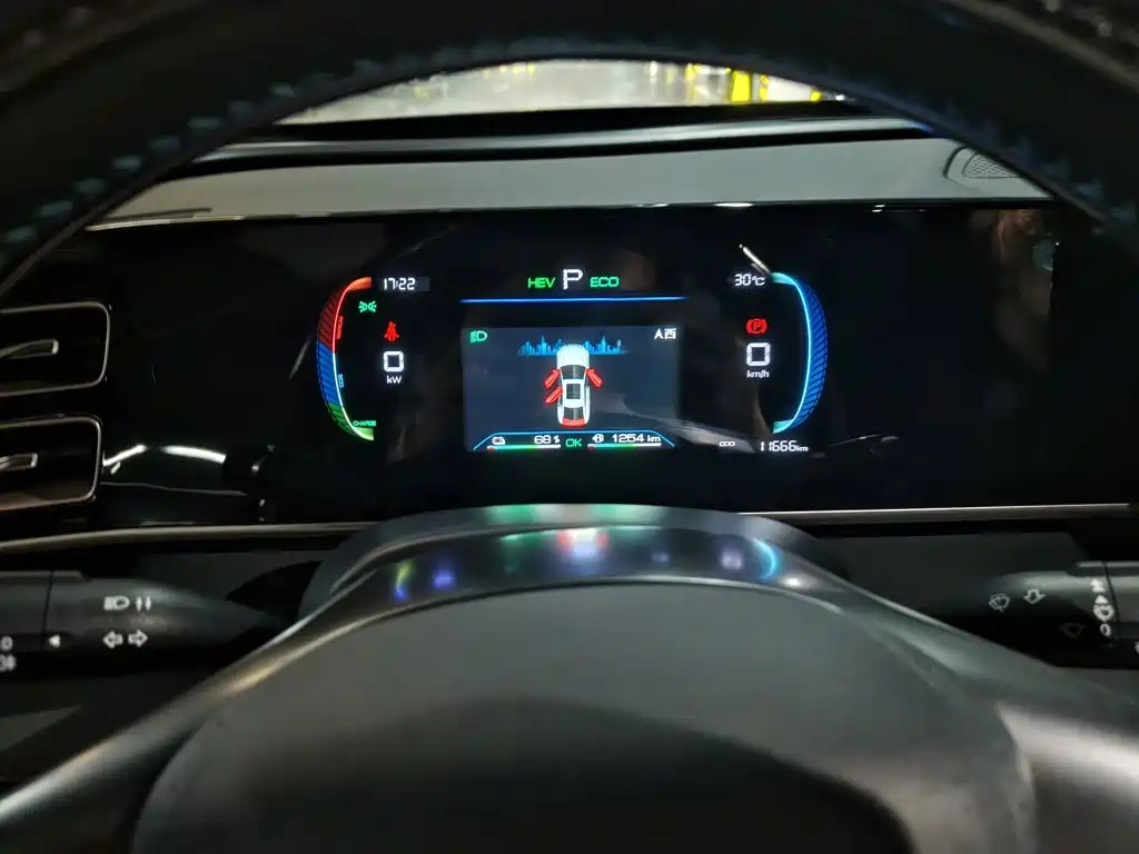 BYD Qin L — миниатюра 7