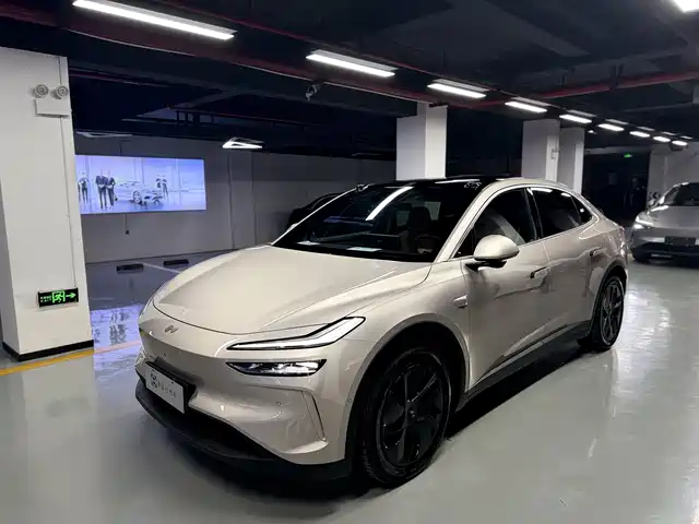 2025 Nio L60