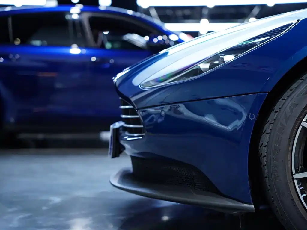 Aston Martin DB11 — миниатюра 16