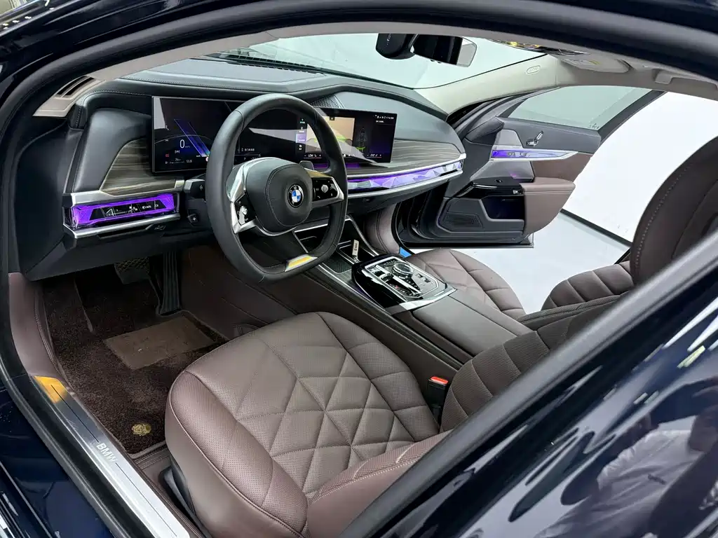 BMW 7 Series 7 2023 735Li Luxury