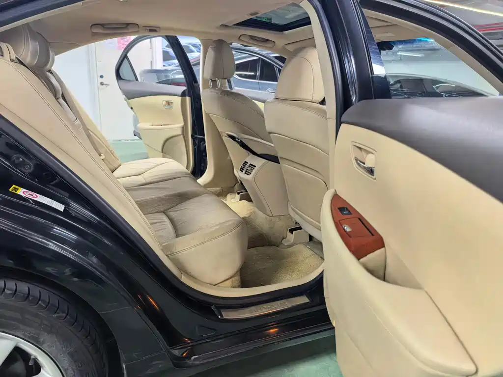 Lexus ES — миниатюра 9