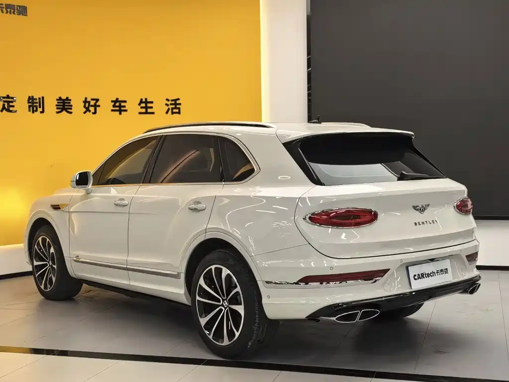 Bentley Bentayga — миниатюра 6