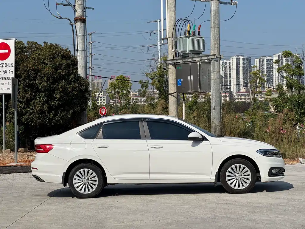 Volkswagen Lavida — миниатюра 8
