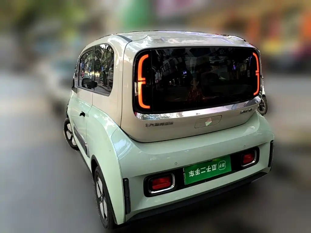 Baojun KiWi EV — миниатюра 6
