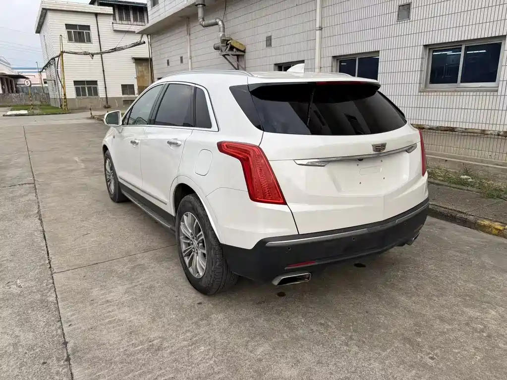 Cadillac XT5 — миниатюра 8