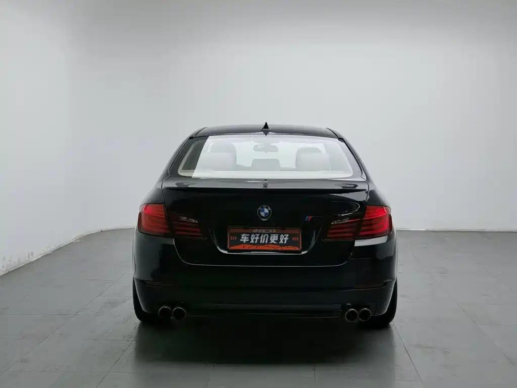 BMW 5 Series — миниатюра 4