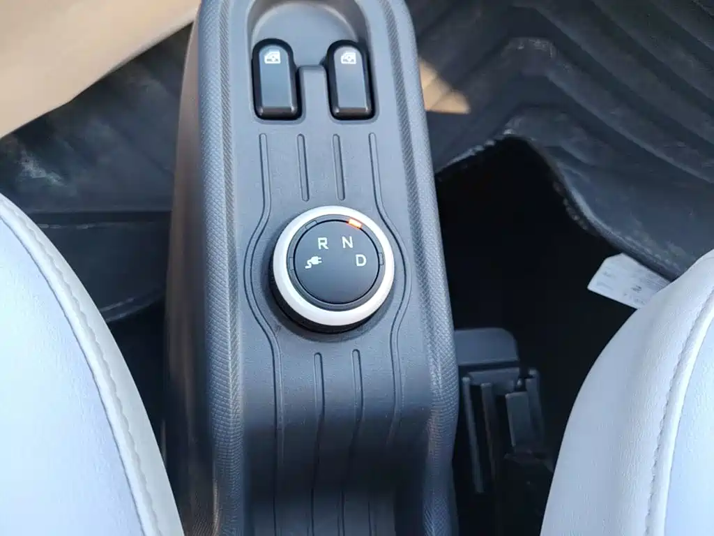 Wuling MINIEV — миниатюра 14