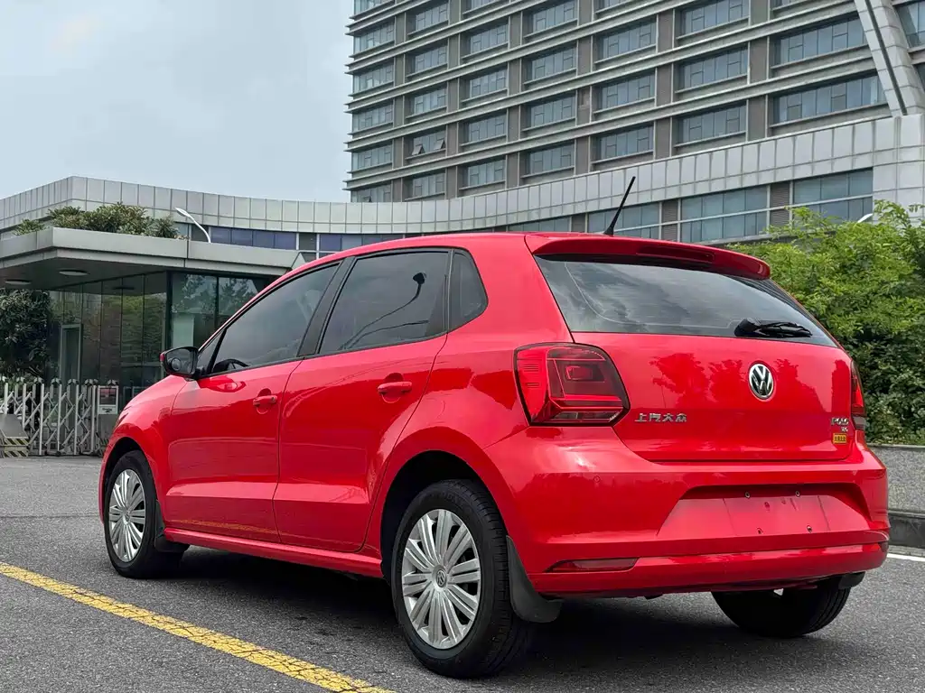 Volkswagen Polo — миниатюра 7