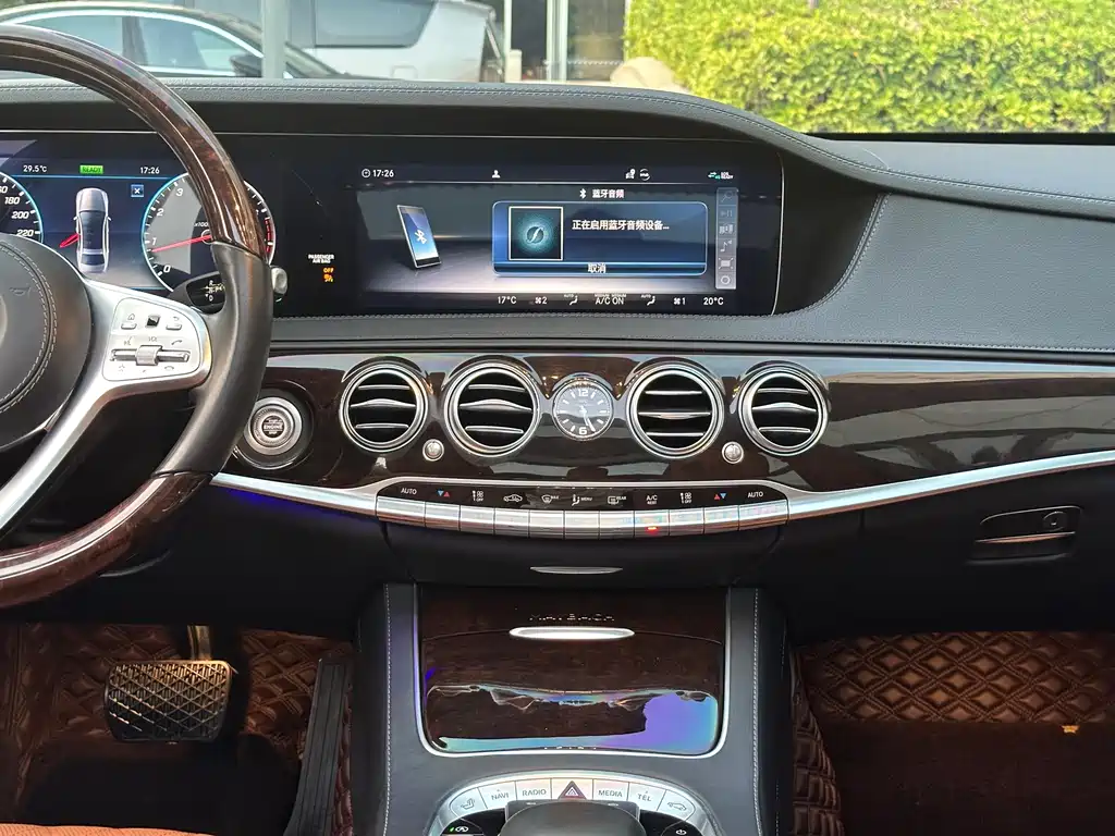 Mercedes-Benz S-Class — миниатюра 8