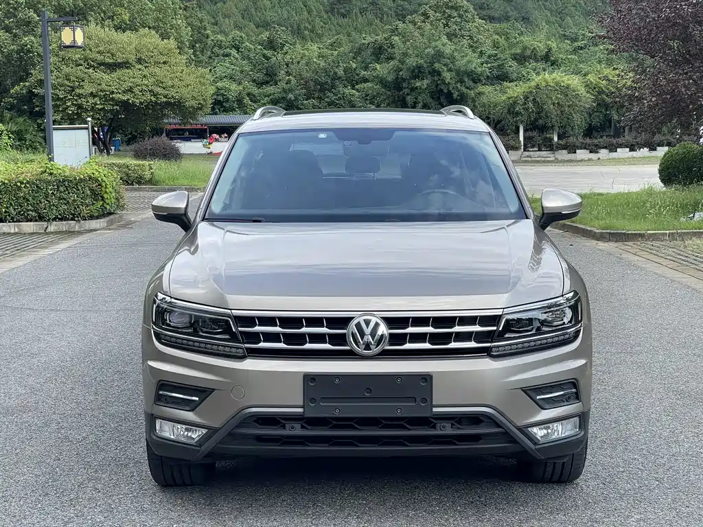 Volkswagen Tiguan L — миниатюра 3