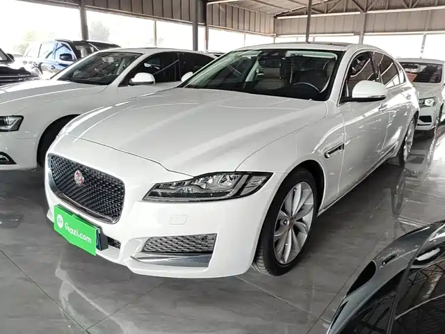 Jaguar XFL