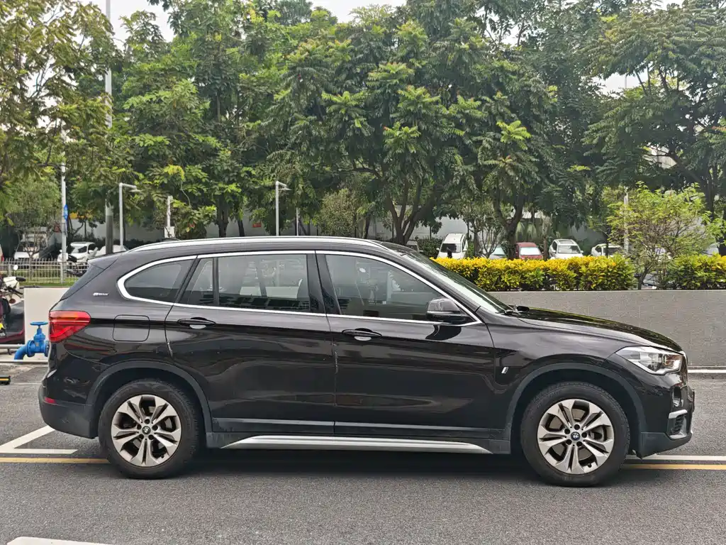 BMW X1 New Energy — миниатюра 7