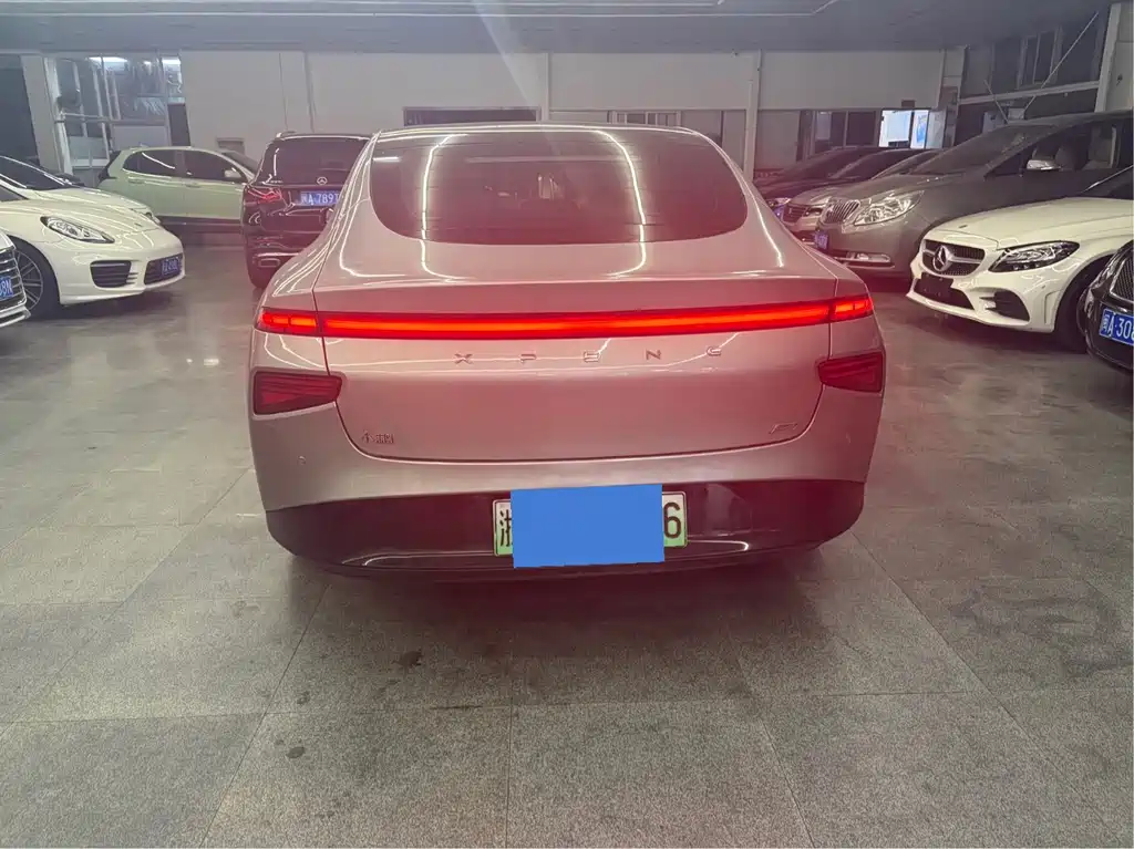 XPeng P7 — миниатюра 8