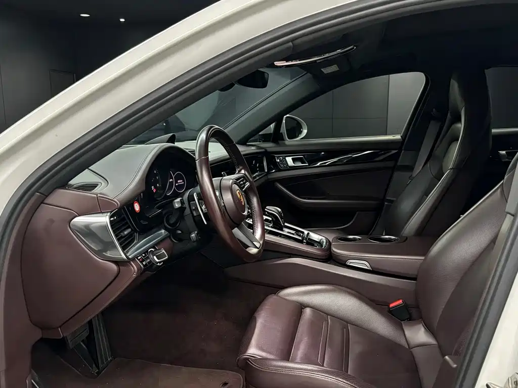 Porsche Panamera — миниатюра 4