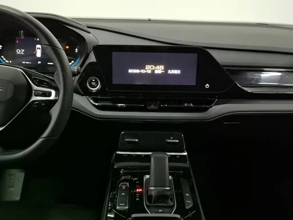 Wuling Victory — миниатюра 12