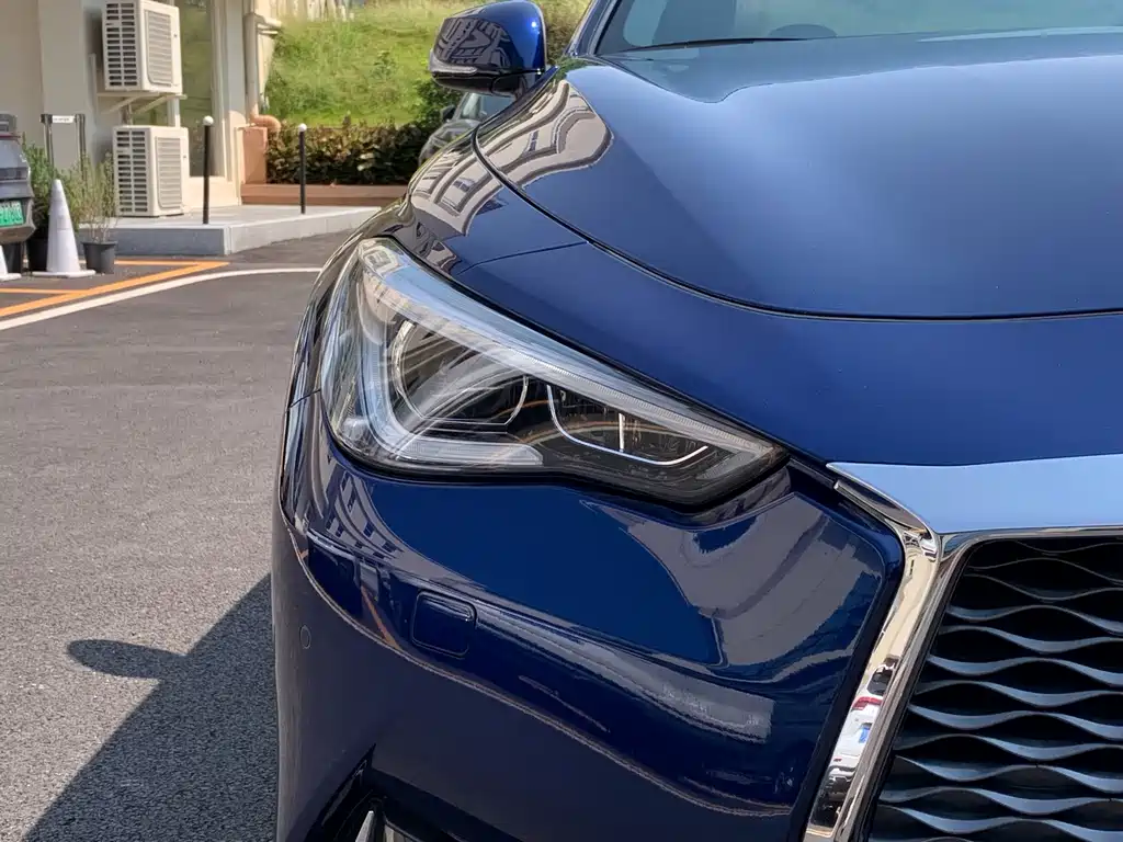Infiniti Q60 — миниатюра 12
