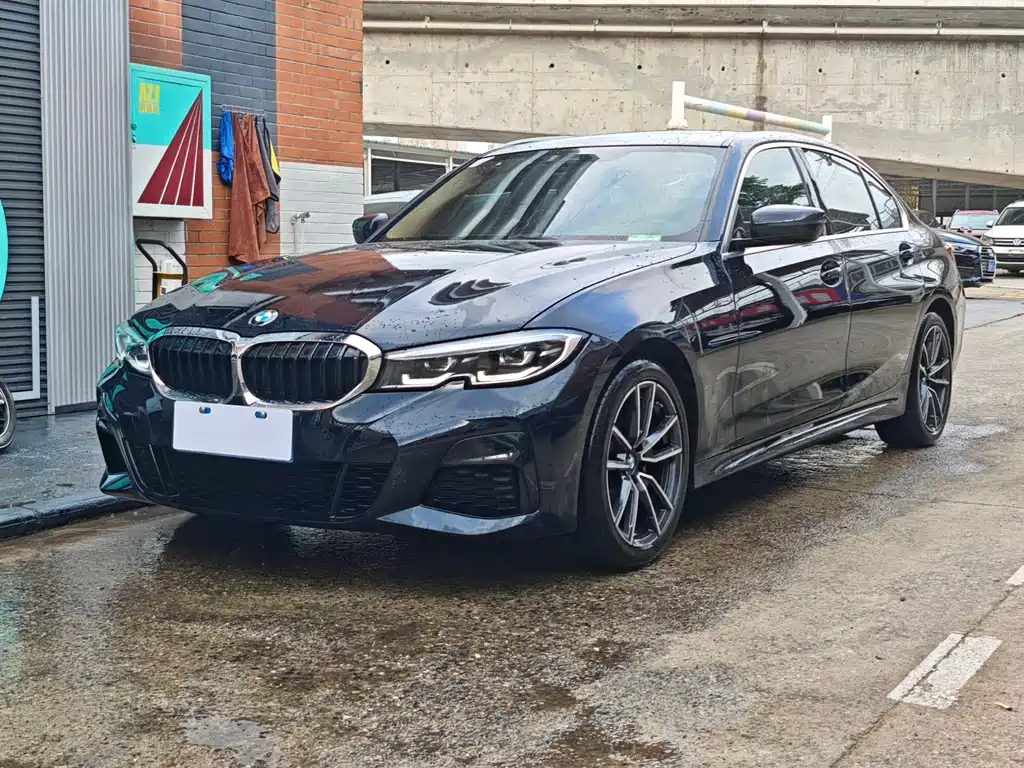 BMW 3 Series 2021