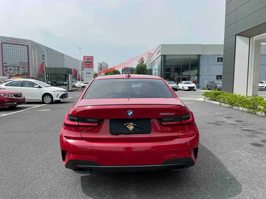 BMW 3 Series — миниатюра 8