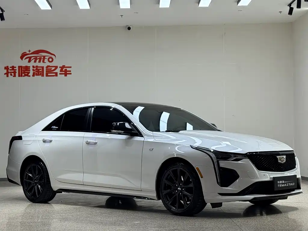 CADILLAC CT4