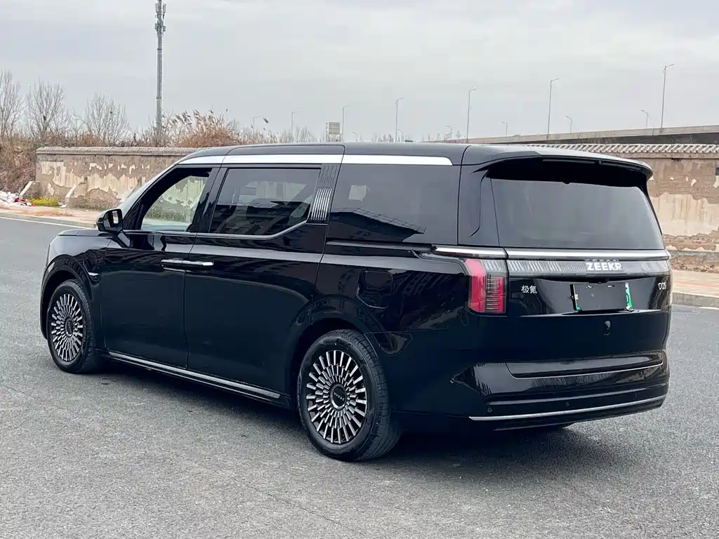 ZEEKR EXTREME KRYPTON 009