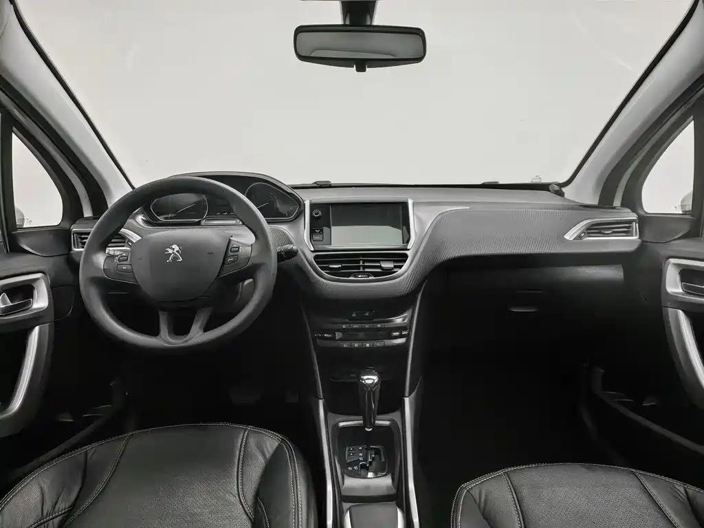 Peugeot 2008 — миниатюра 5