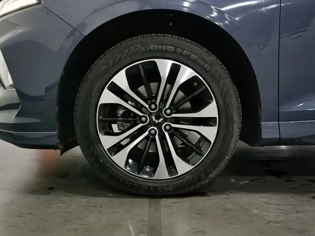 Wuling Victory — миниатюра 17