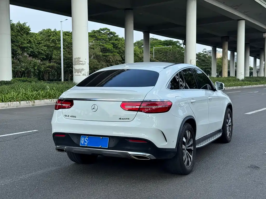 Mercedes-Benz GLE 2015 GLE 400 4MATIC SUV