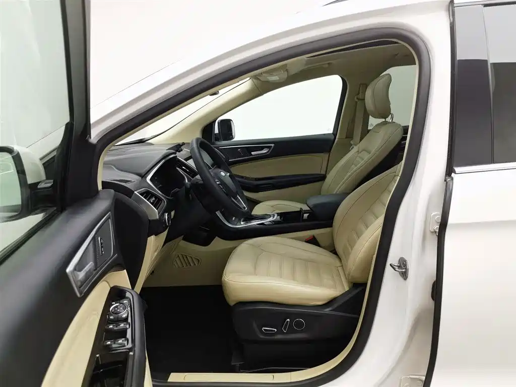 Ford Edge 2015 2.0T GTDi