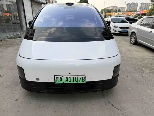 Li Auto Mega — фото 1