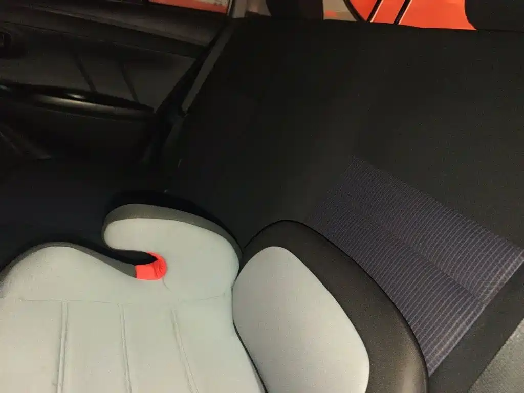 Toyota Yaris L — миниатюра 15