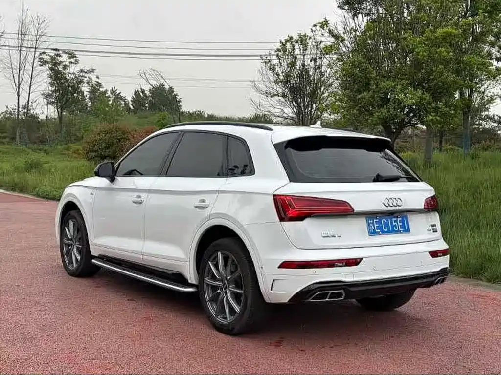 Audi Q5L — миниатюра 8