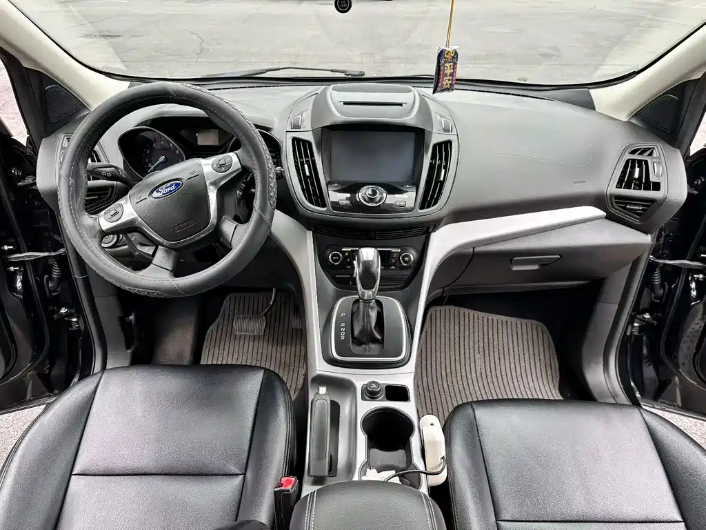 Ford Kuga — миниатюра 6