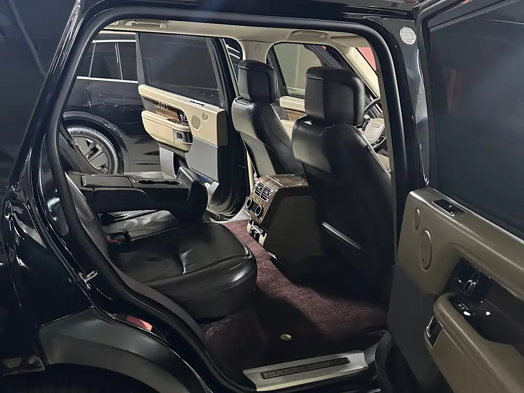 Land Rover Range Rover — миниатюра 16
