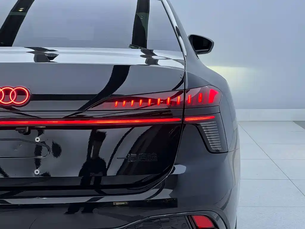 Audi A6L — миниатюра 6